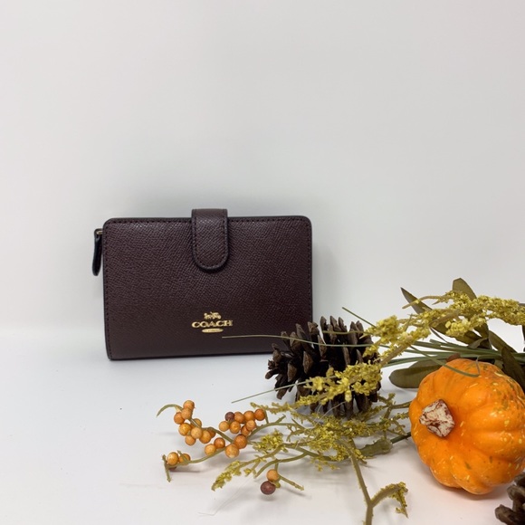 Coach Handbags - Coach Wallet